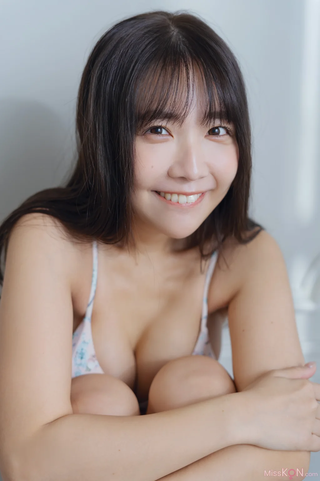 Amau Kisumi (天羽希純)_ こっち見ていいよ