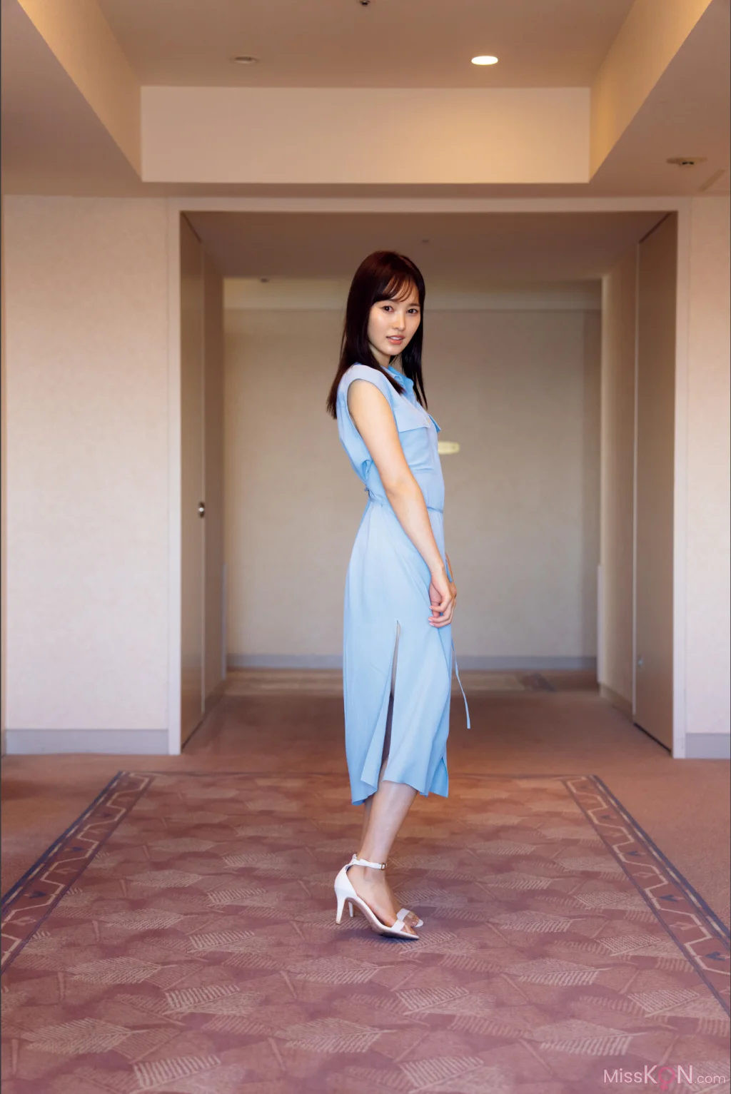 Haruka Kodama (兒玉遙)_ スイートルームで艶めいて