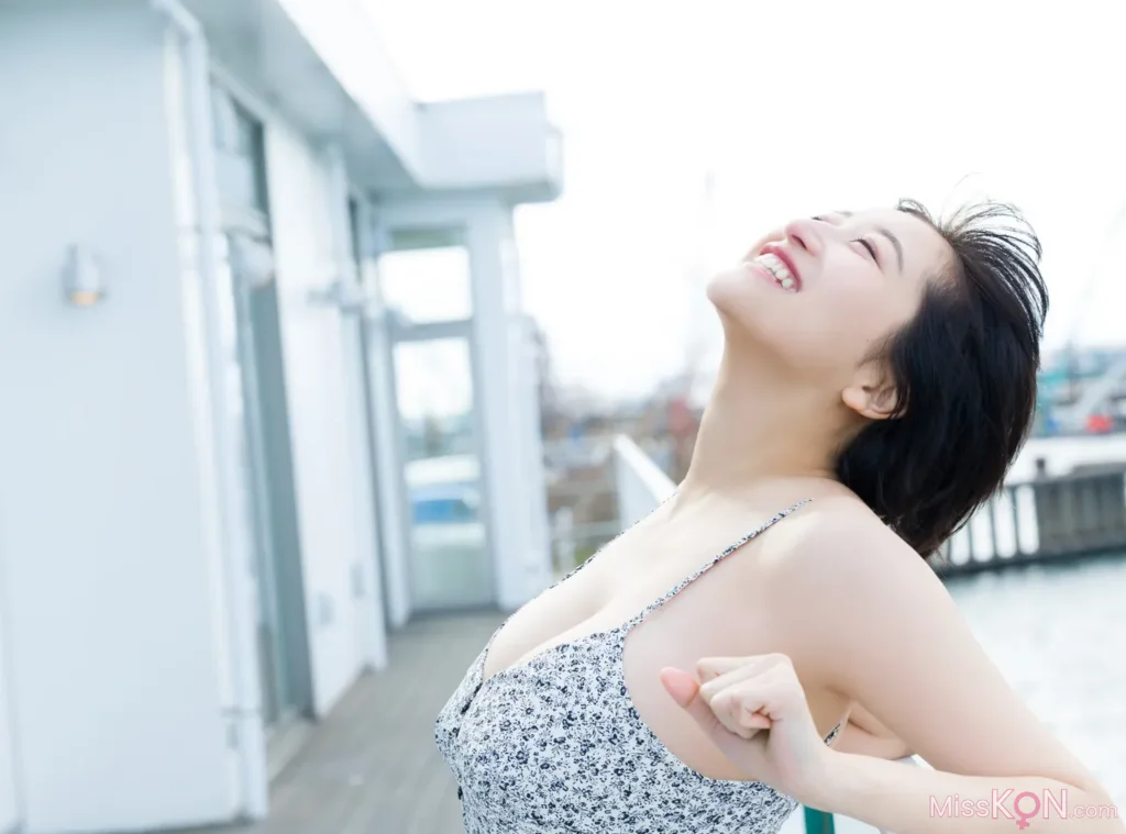 Ina Enohara (榎原依那)_ ファースト・インパクト