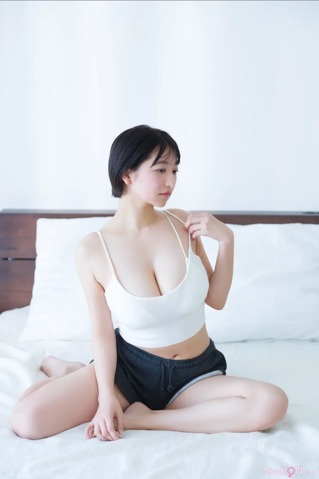 Ina Enohara (榎原依那)_ ファースト・インパクト