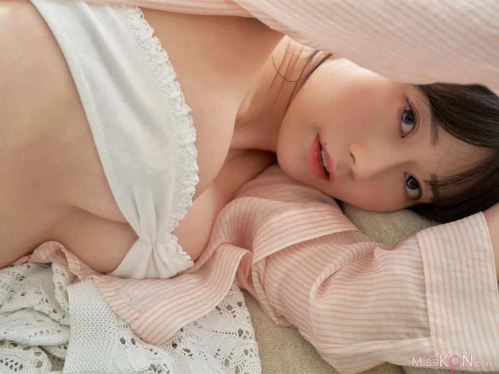 Rea Momosato (桃里れあ)_ Peach Fizz