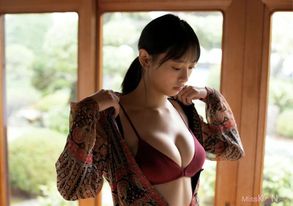 Riko Ōtsuki (大槻理子)_ Yearing