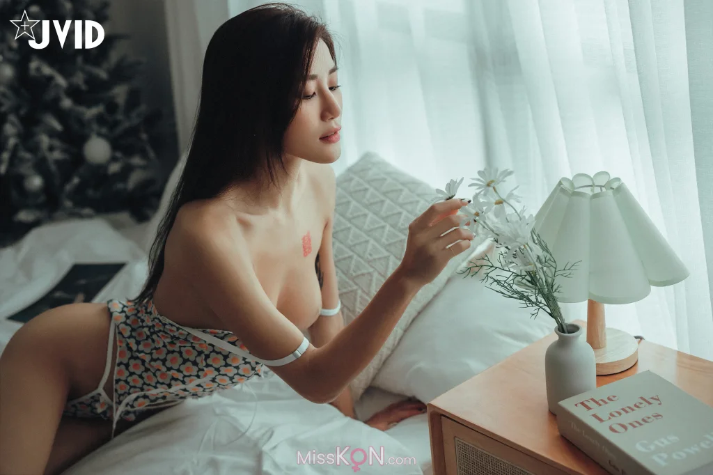 [JVID] Lara 雙囍_ 我的美乳室友雙囍,帶給我超激烈的居家體驗