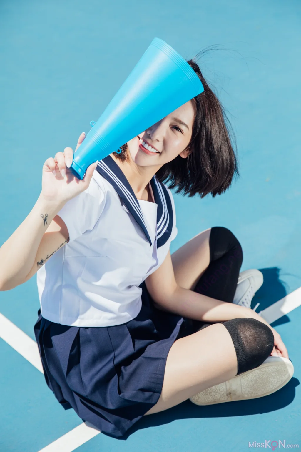 Kimi Chang (禾羽)_ 雙人寫真弓長牙佳涵+香