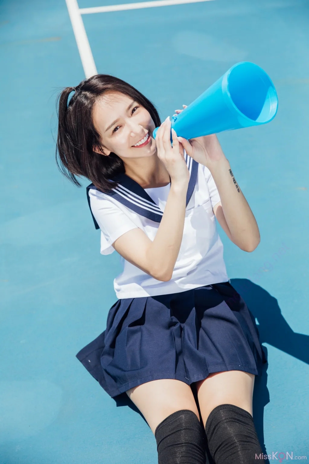 Kimi Chang (禾羽)_ 雙人寫真弓長牙佳涵+香