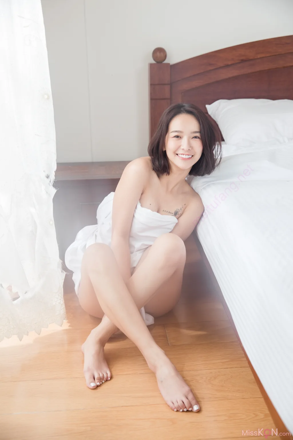 Kimi Chang (禾羽)_ 雙人寫真弓長牙佳涵+香