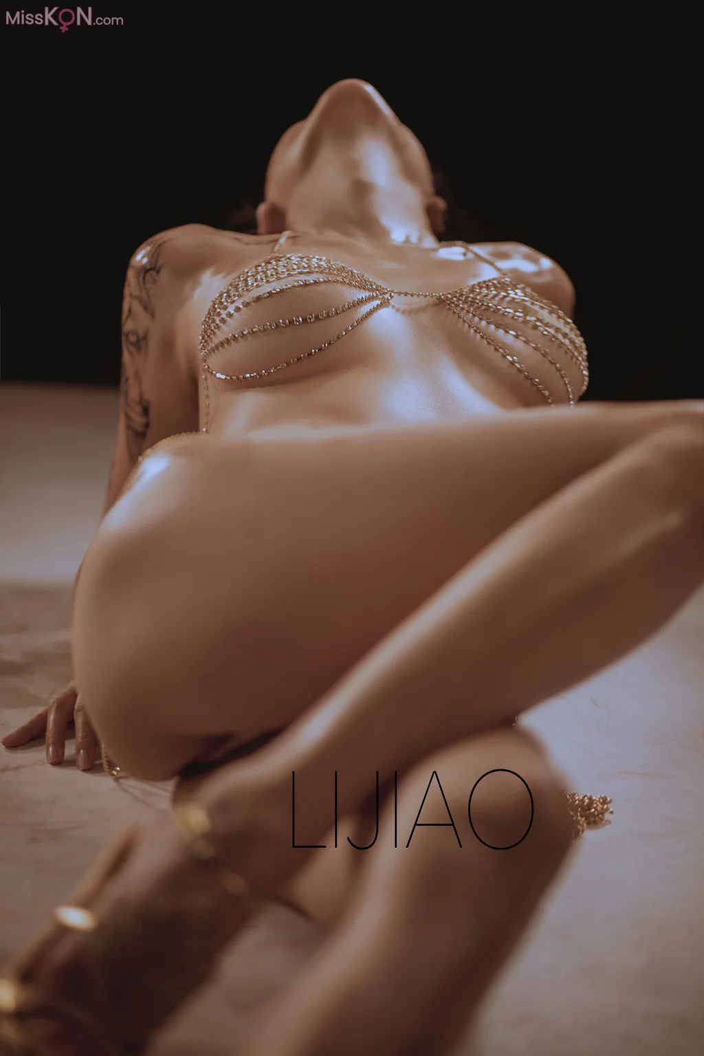 LIJIAO李娇 Vol.008_ 情色唯美露脸极品女体艺术私拍