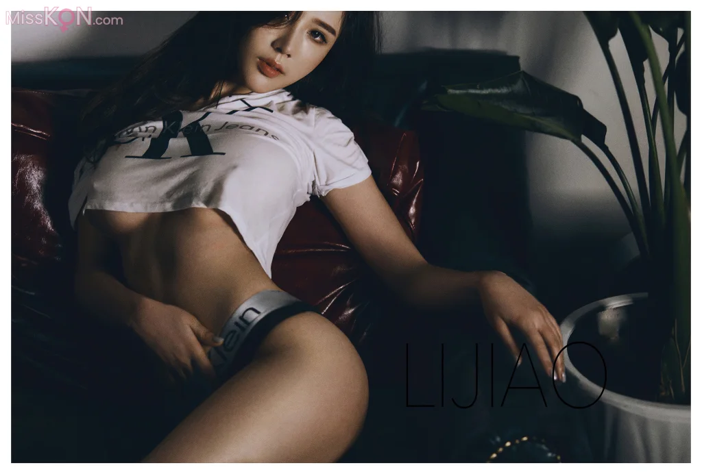LIJIAO李娇 Vol.008_ 情色唯美露脸极品女体艺术私拍