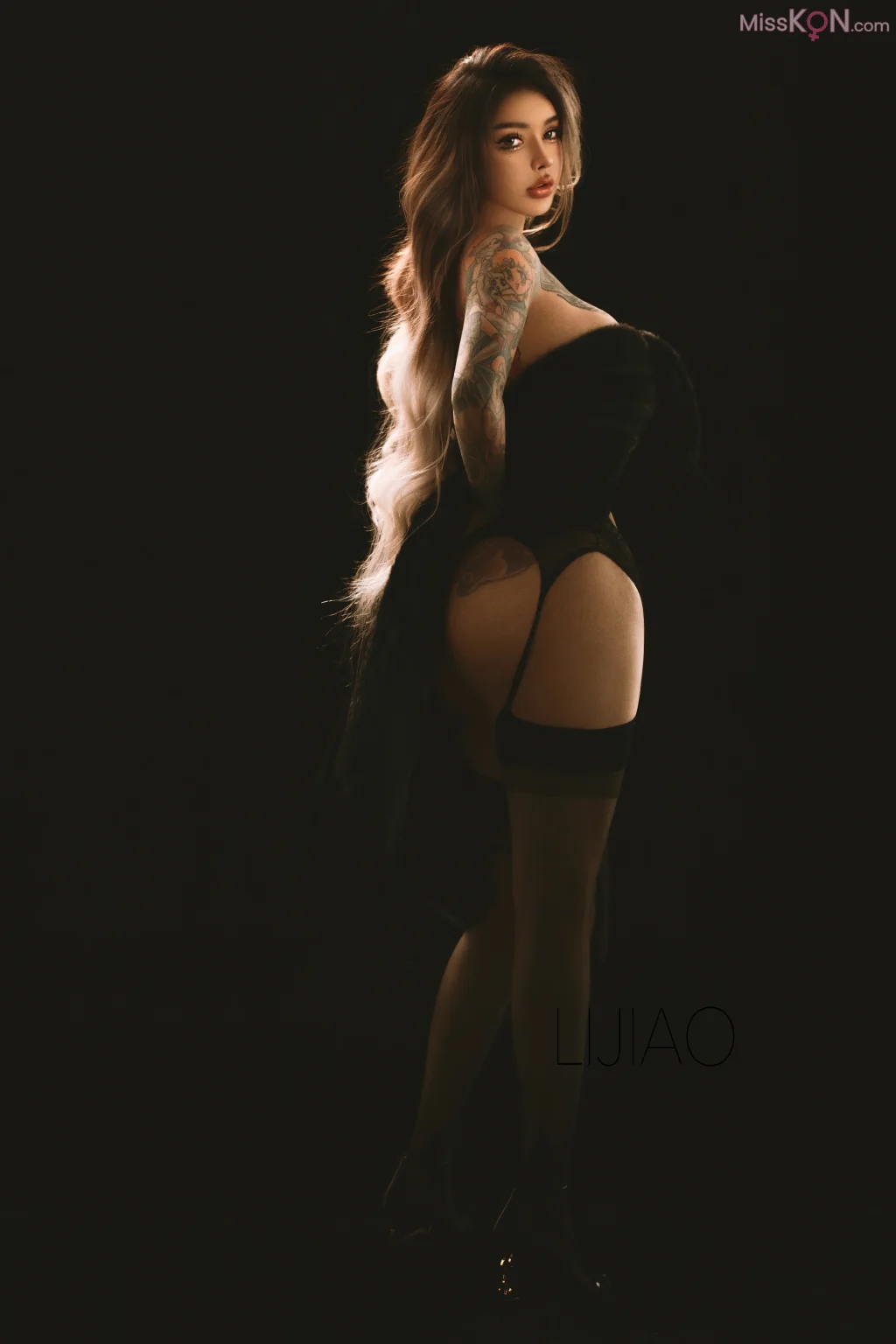 LIJIAO李娇 Vol.009_ 情色唯美露脸极品女体艺术私拍