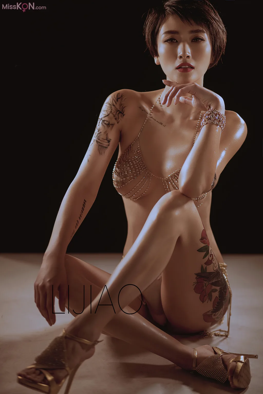 LIJIAO李娇 Vol.014_ 情色唯美露脸极品女体艺术私拍