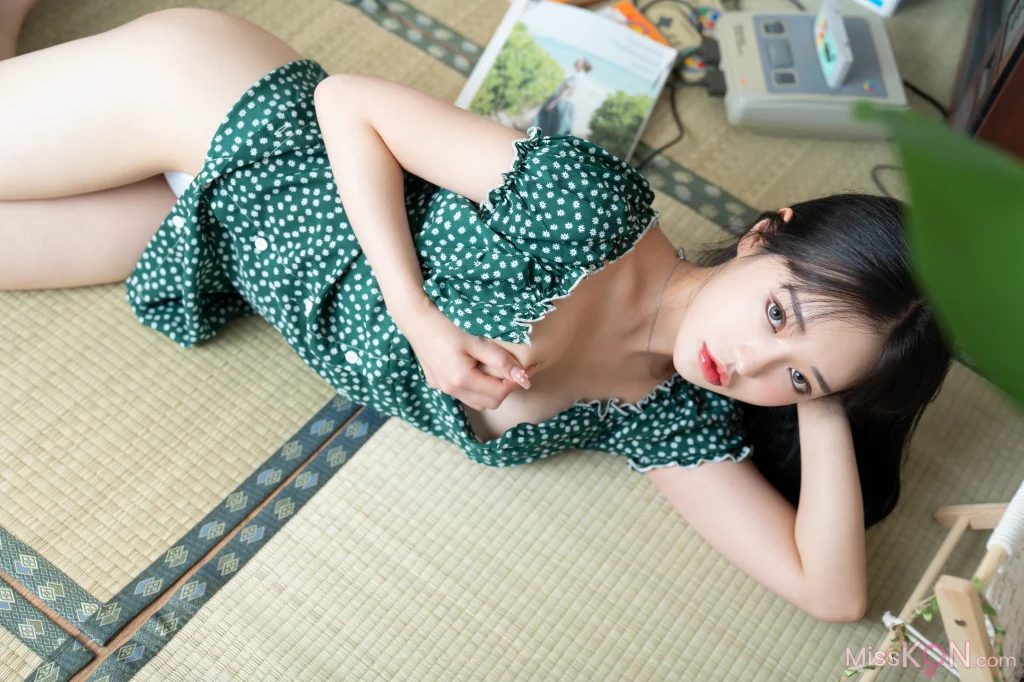 Leeae (이아이)_ Hot Vacation
