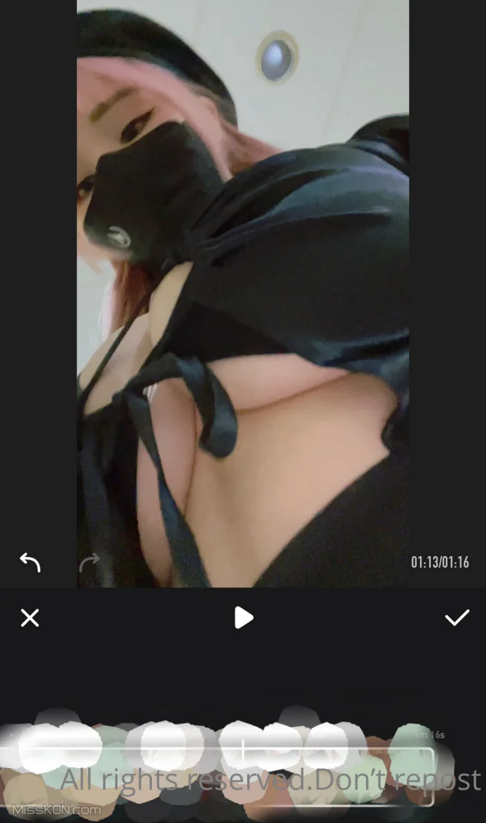 [OF] JANiE 泥泥_ 北捷手扶梯驚現爆乳妹「超大尺寸」緩緩上升，男性旅客塞爆「泥泥學姐大膽自拍」