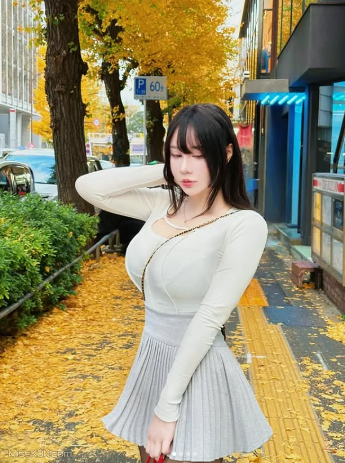 [OF] JANiE 泥泥_ 北捷手扶梯驚現爆乳妹「超大尺寸」緩緩上升，男性旅客塞爆「泥泥學姐大膽自拍」