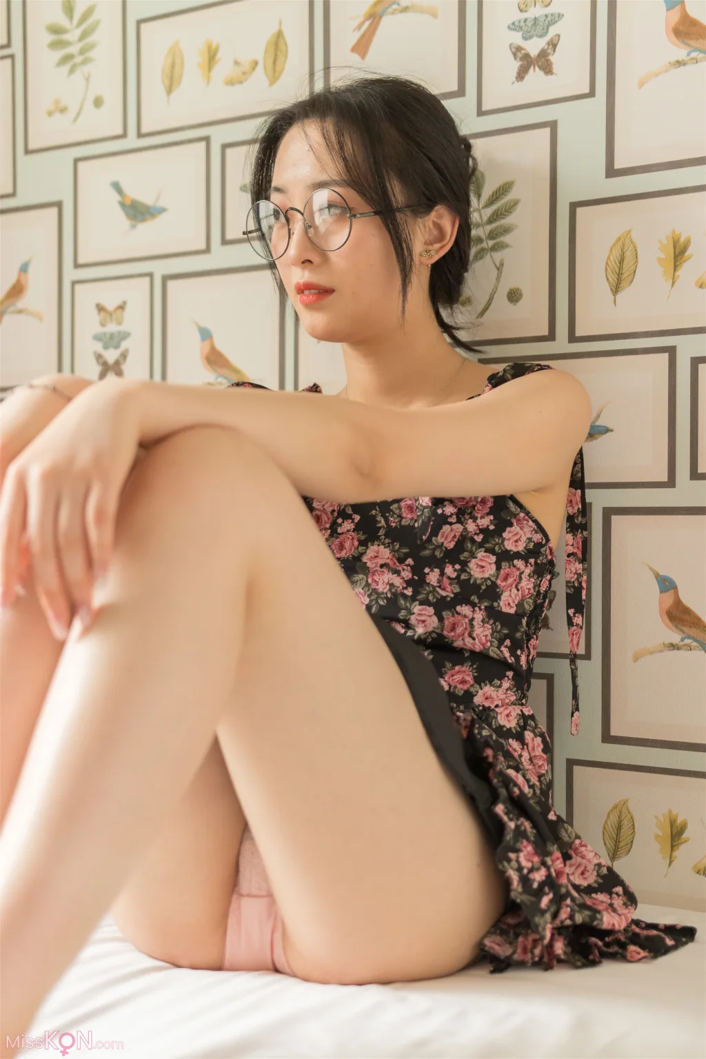 [Private Photoshoot] PKG眼镜娘_ S级女神 阳光与思绪的温柔对话