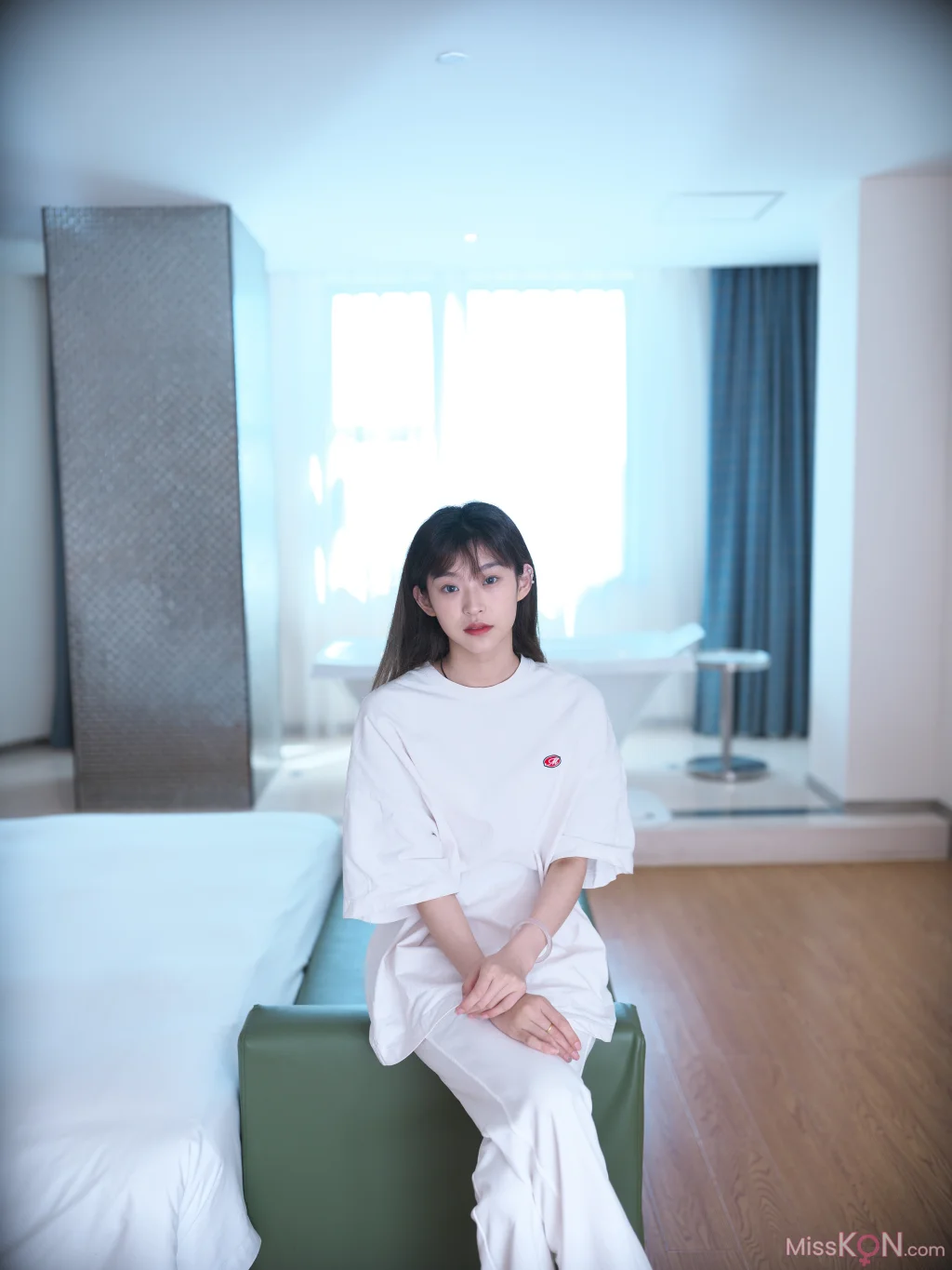 [Private Photoshoot] 希威社_ 極品 國模 私拍 4K 套圖