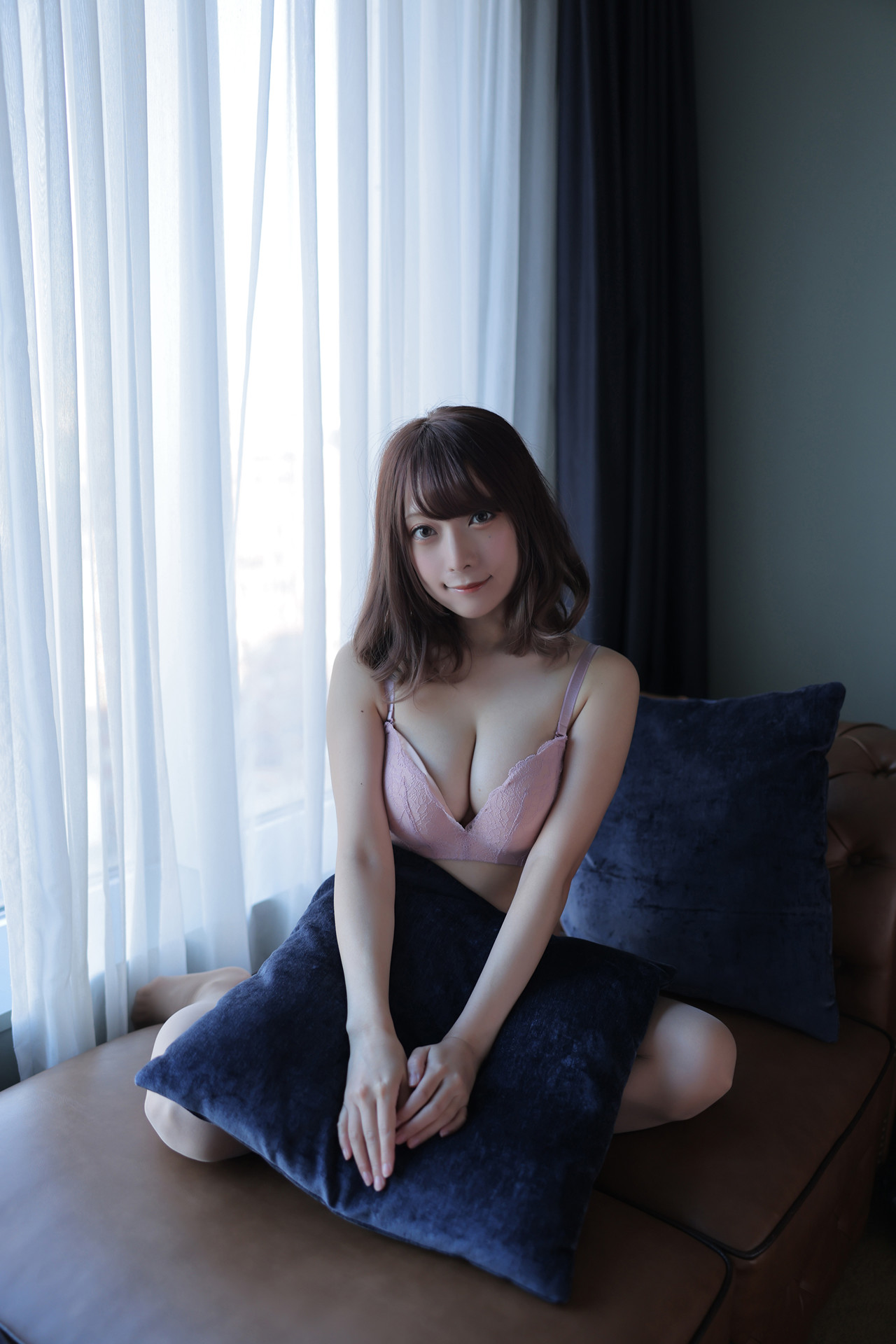 Saki Miyamoto 宮本彩希, 写真集 『Nudie』 Set.03