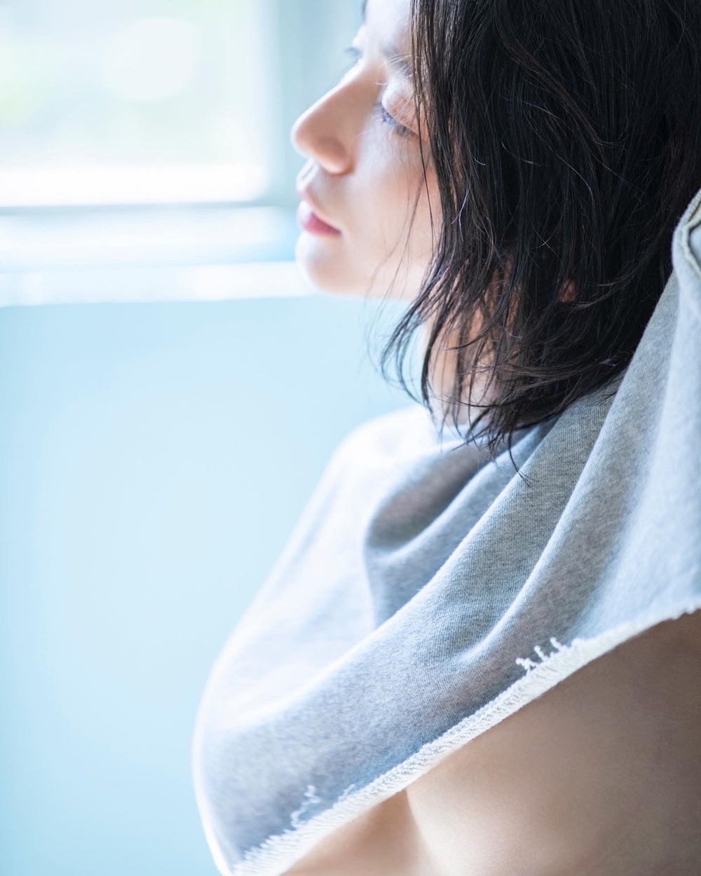 Serina 芹那, FLASH 2021.10.12 (フラッシュ 2021年10月12日号)