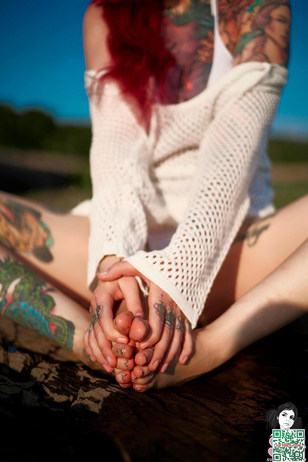 [Suicide Girls] 2025年3月20日 – Hellia – 美人魚存在