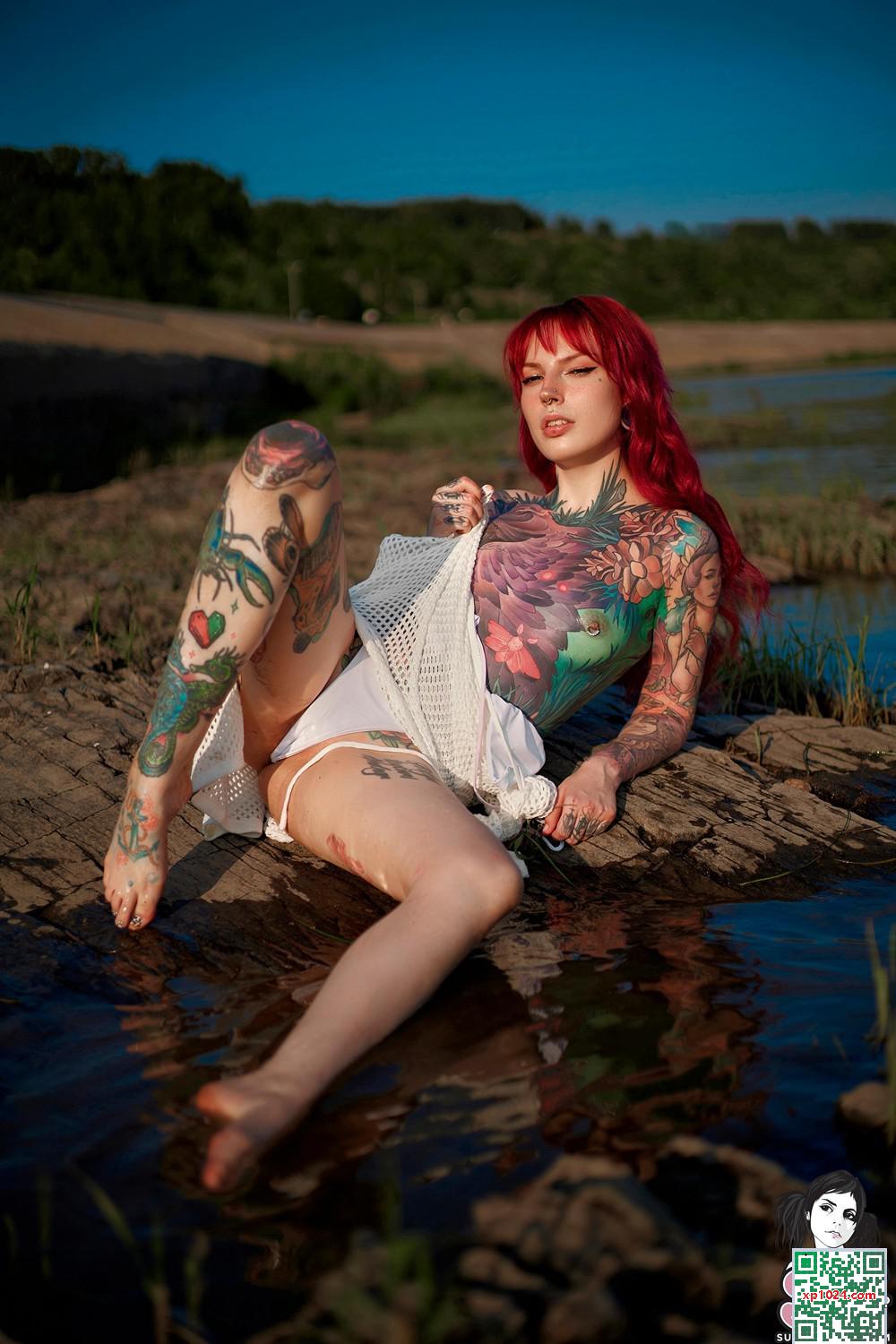 [Suicide Girls] 2025年3月20日 – Hellia – 美人魚存在