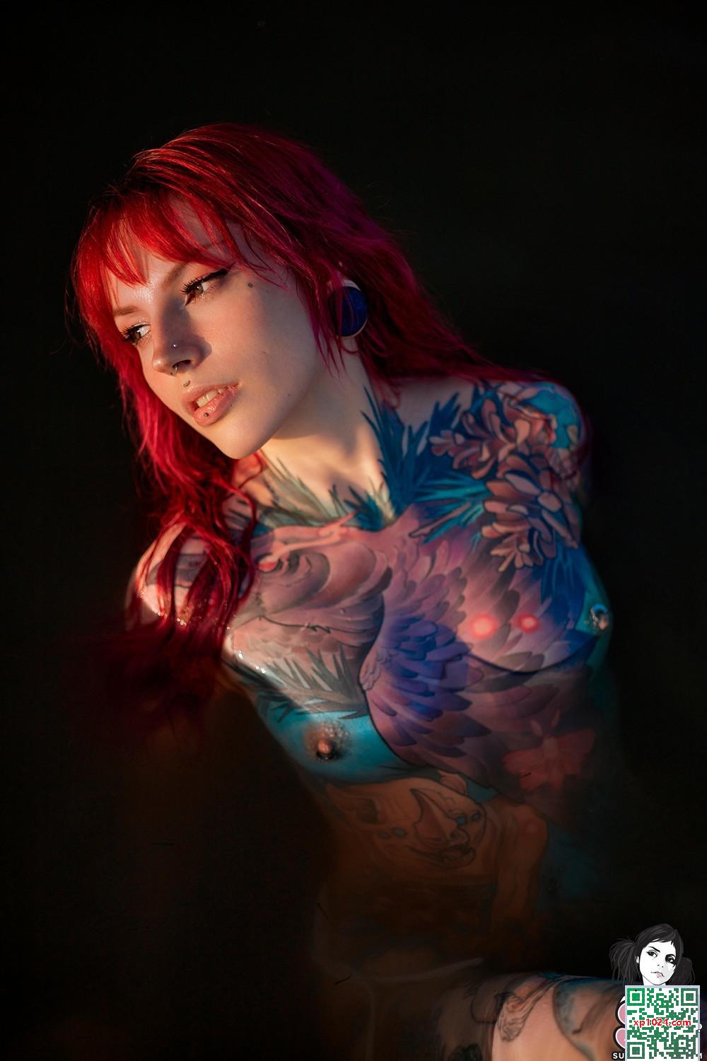[Suicide Girls] 2025年3月20日 – Hellia – 美人魚存在