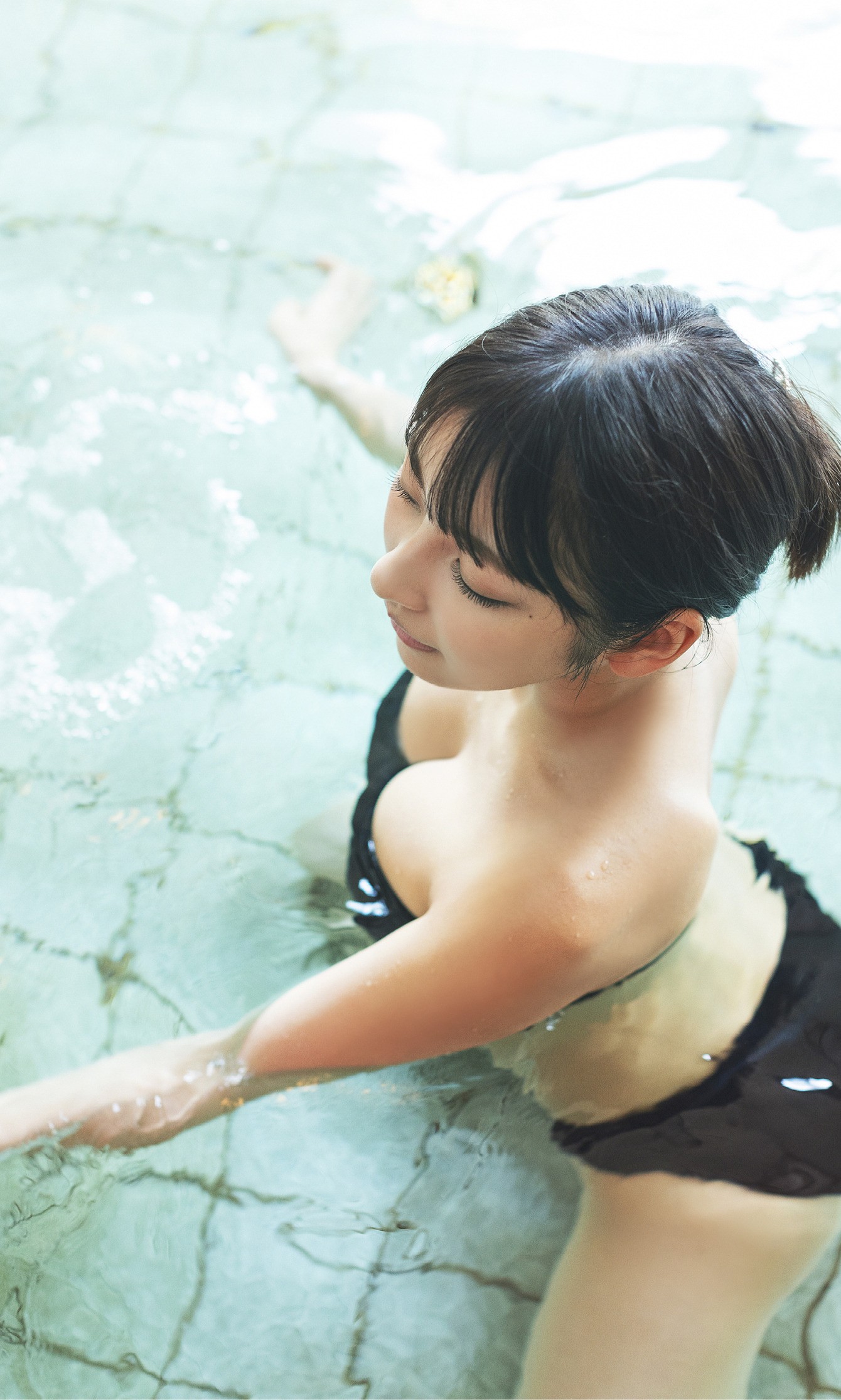 Toumi 十味, 週プレ Photo Book 「ありのままに」 Set.02