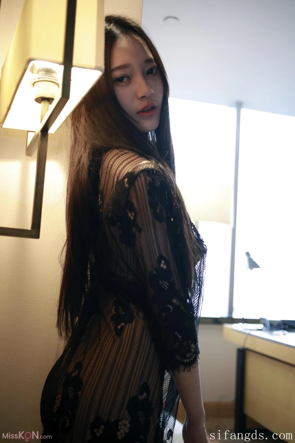 [XR Uncensored] Tang Qi Er (唐琪儿)_ R18 秀人网模特 难掩的春色