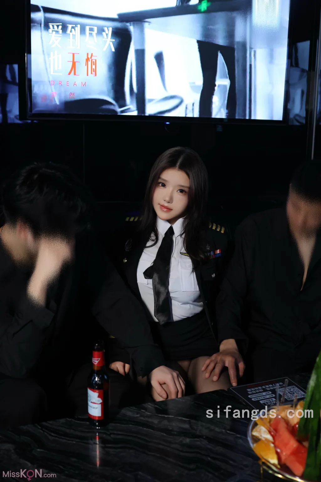 [XR Uncensored] 小薯条nienie_ R18 秀人网模特 KTV激情篇剧情