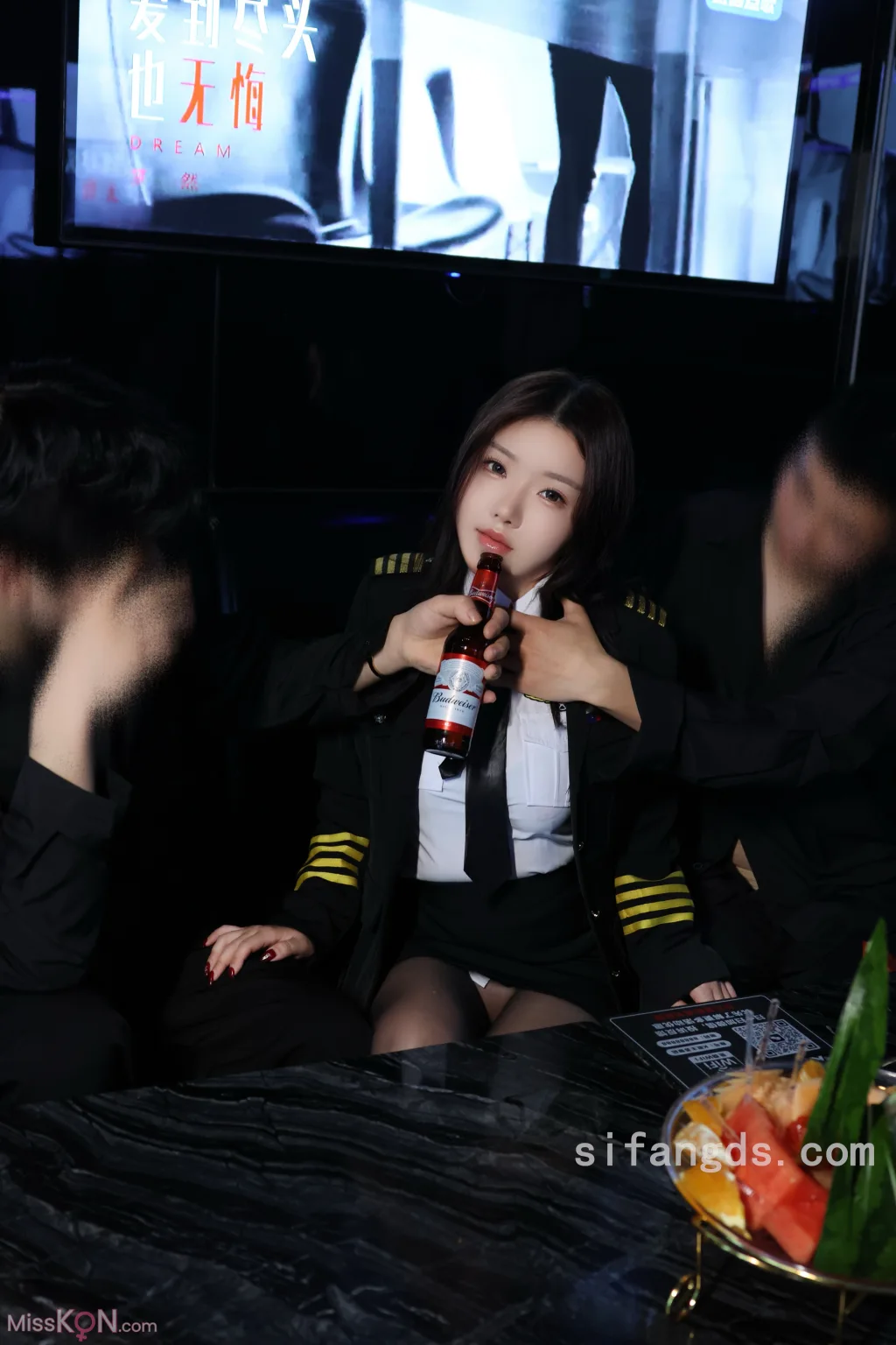 [XR Uncensored] 小薯条nienie_ R18 秀人网模特 KTV激情篇剧情