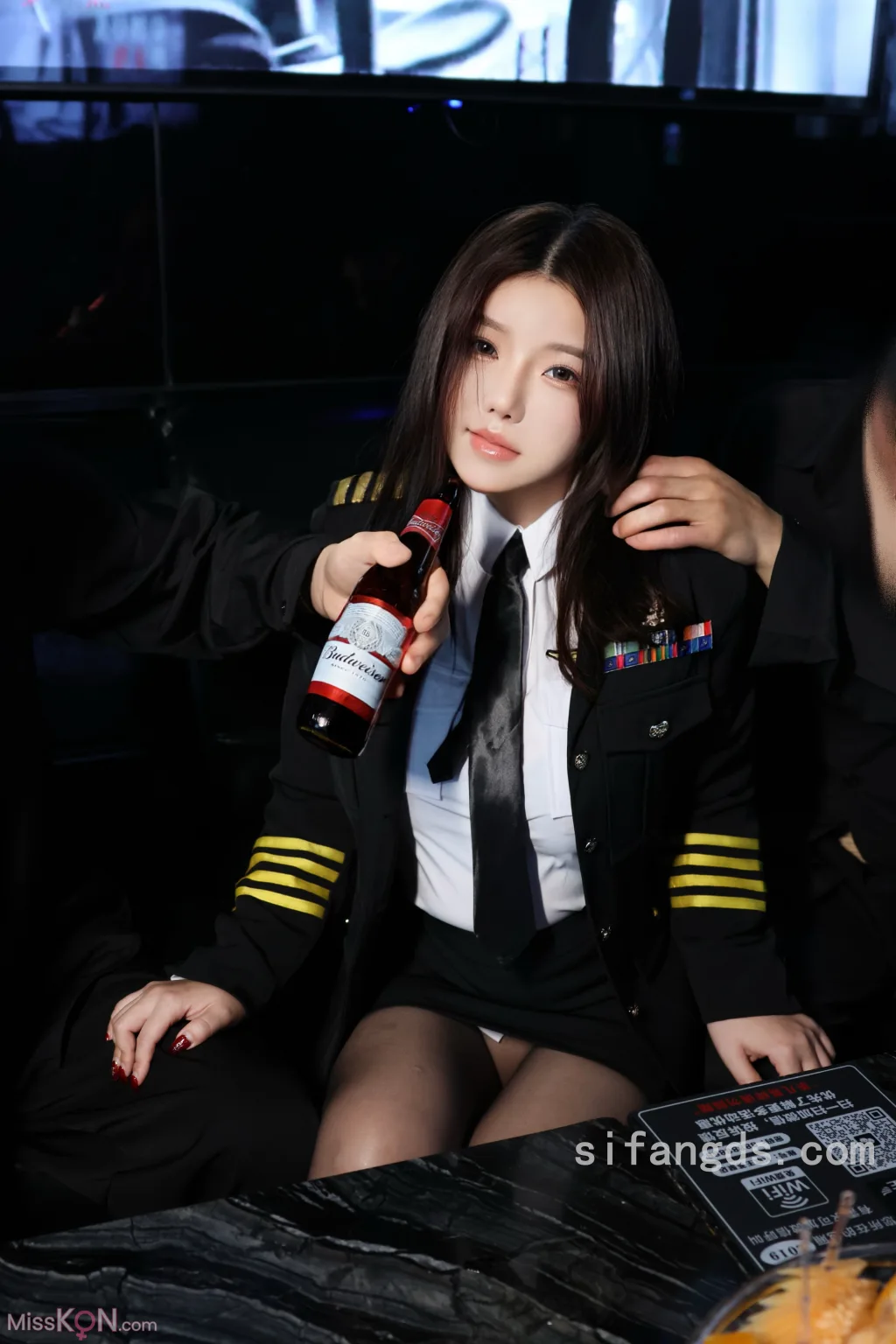 [XR Uncensored] 小薯条nienie_ R18 秀人网模特 KTV激情篇剧情