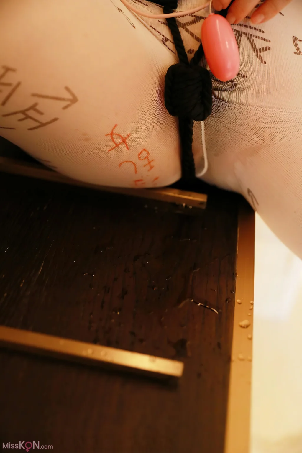 [XR Uncensored] 小薯条nienie_ R18 秀人网模特 甜蜜束缚