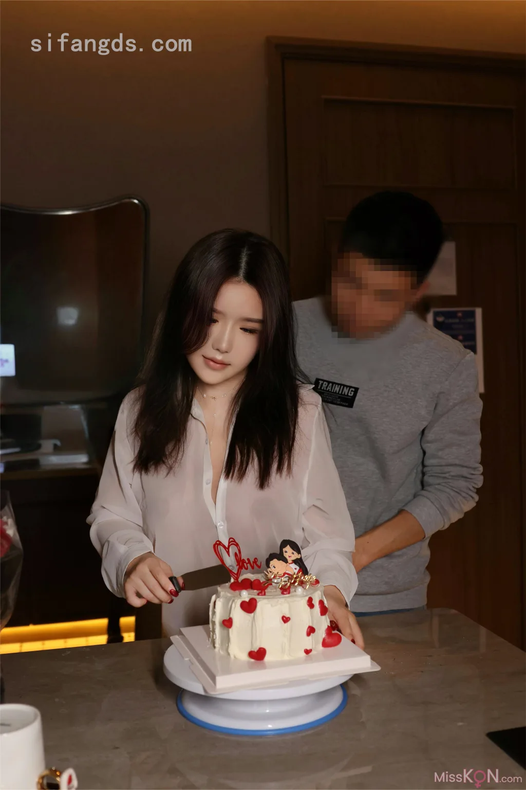 [XR Uncensored] 小薯条nienie_ R18 秀人网模特 结婚纪念日