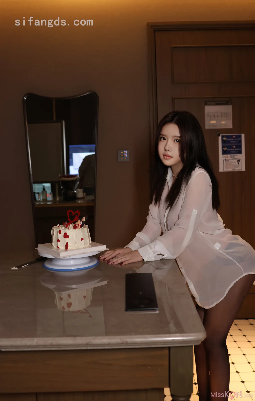 [XR Uncensored] 小薯条nienie_ R18 秀人网模特 结婚纪念日