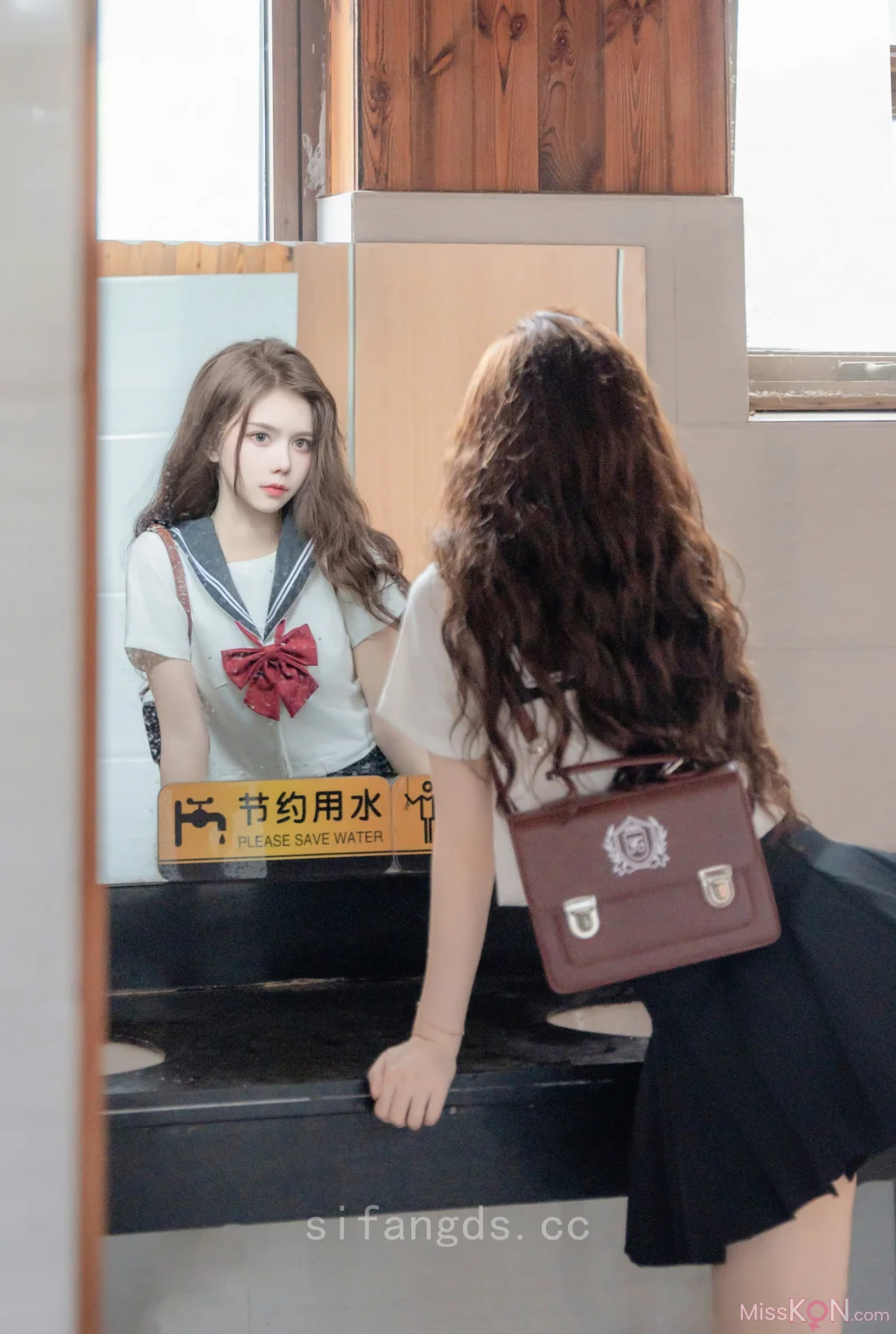 [XR Uncensored] 拍黄瓜_ R18 秀人网模特 纯真与活力的完美结合