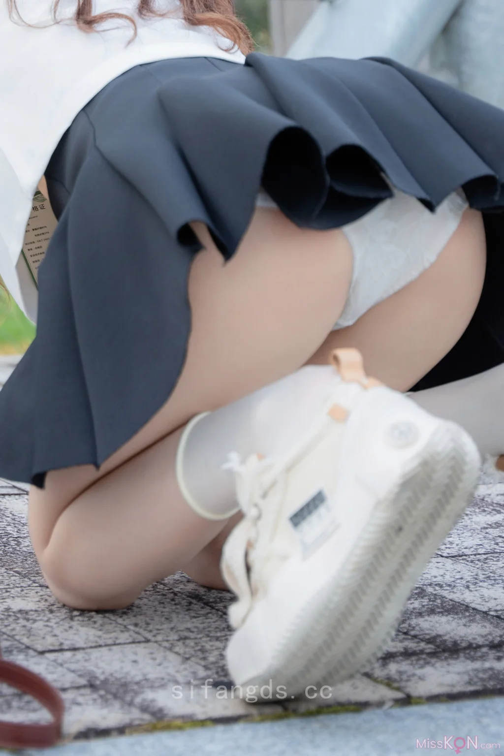 [XR Uncensored] 拍黄瓜_ R18 秀人网模特 纯真与活力的完美结合