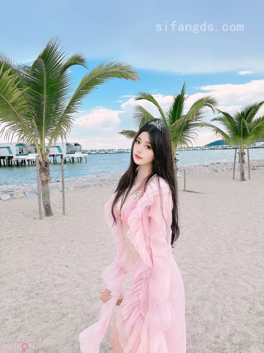 [XR Uncensored] 蛋蛋宝_ R18 秀人网模特 粉色泳装的诱惑