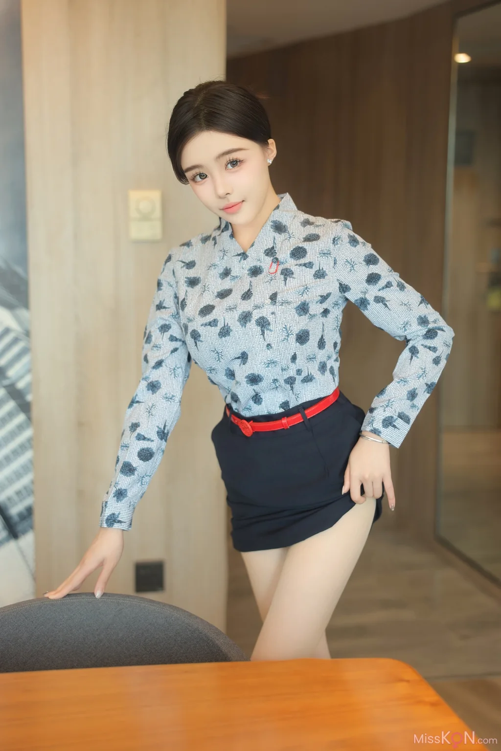 [XR Uncensored] 袁圆_ R18 秀人网模特 空姐+S