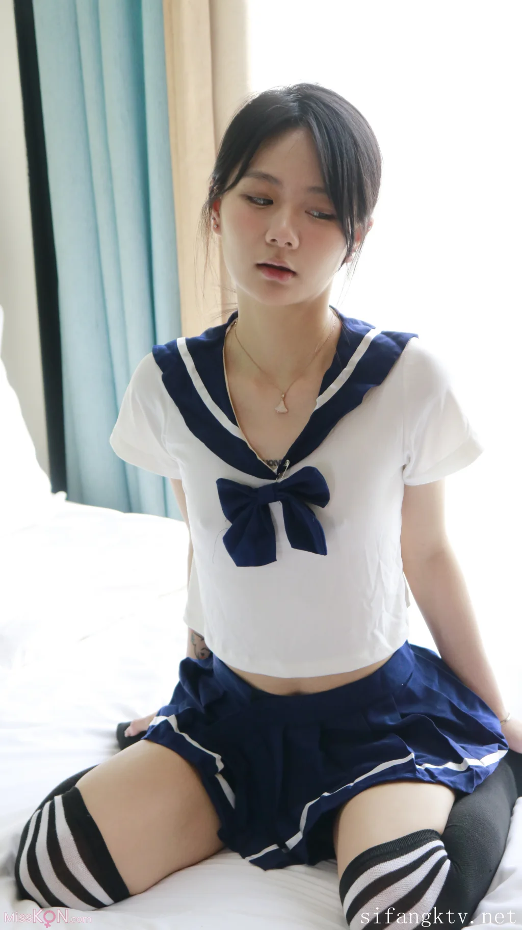 [XR Uncensored] 谢小蒽_ R18 秀人网模特 窗边的私语