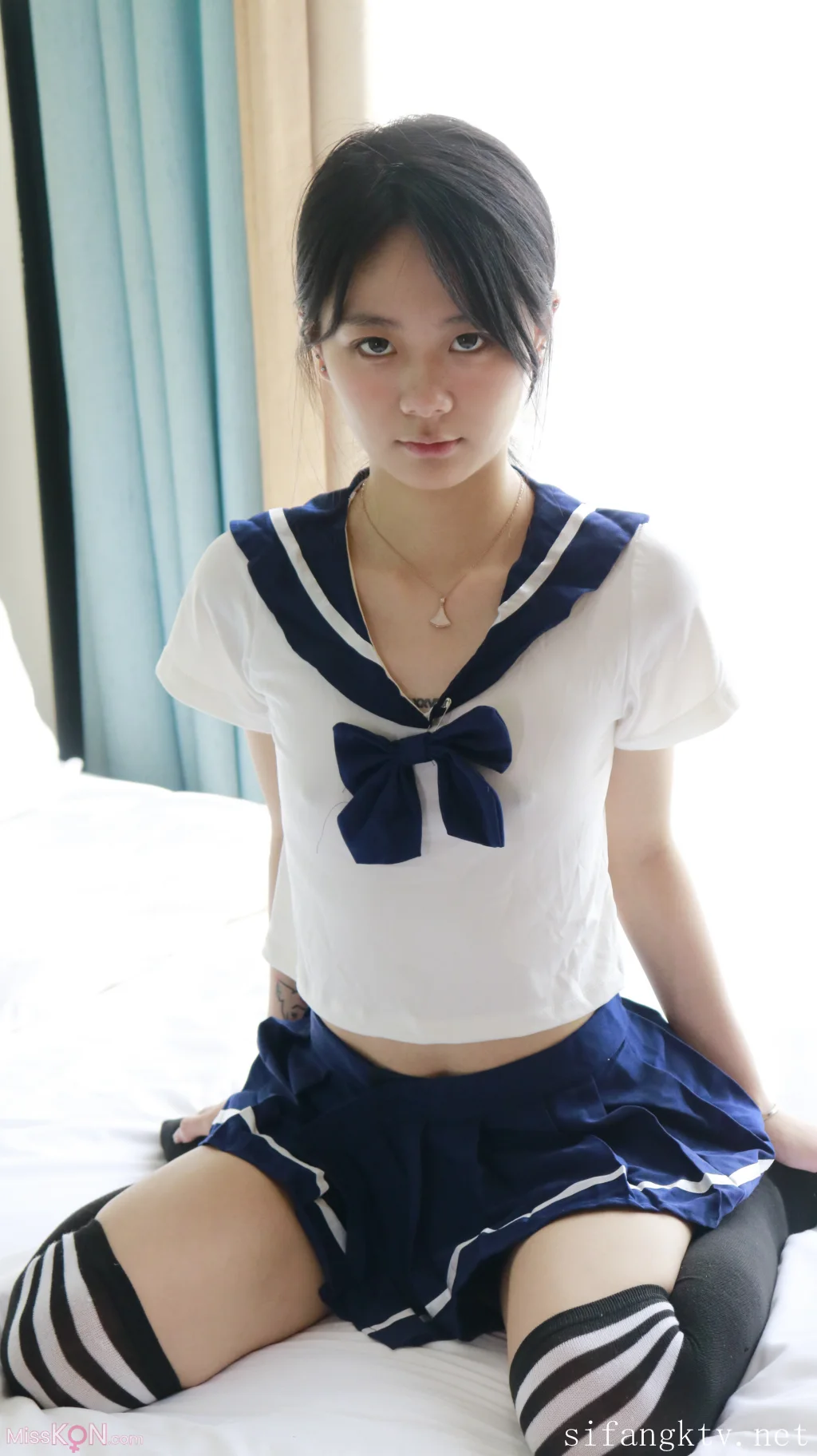 [XR Uncensored] 谢小蒽_ R18 秀人网模特 窗边的私语