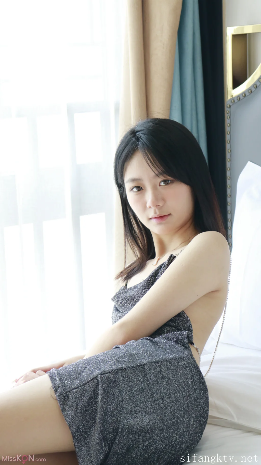 [XR Uncensored] 谢小蒽_ R18 秀人网模特 窗边的私语