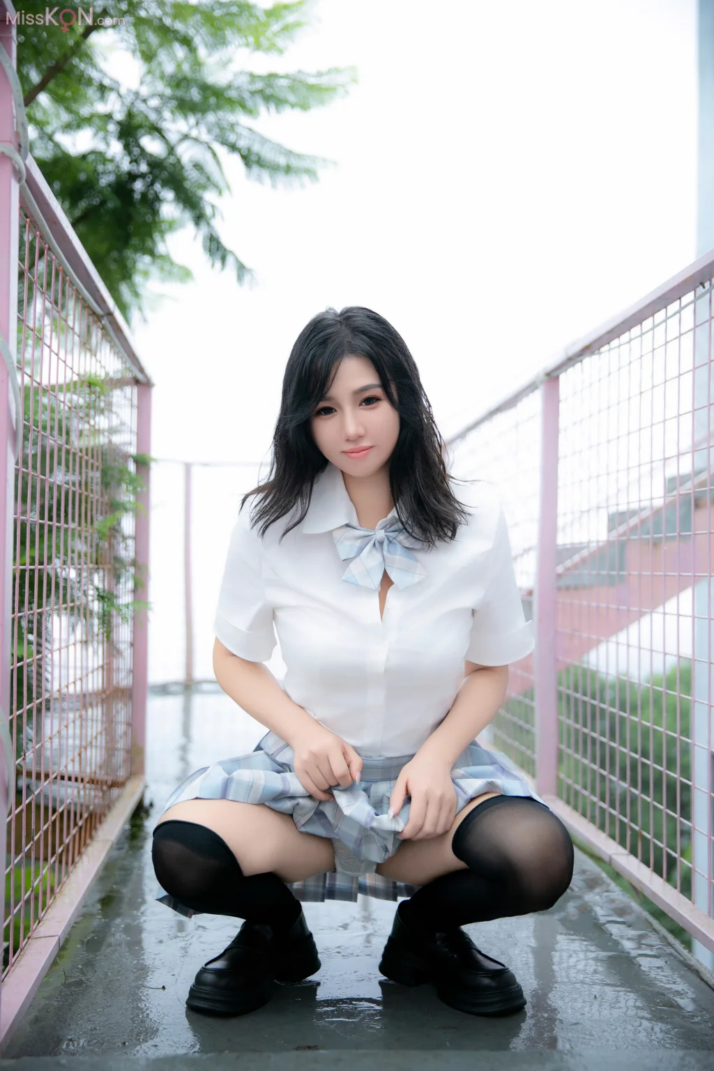 [XR Uncensored] 金小依_ R18 秀人网模特 JK学生妹