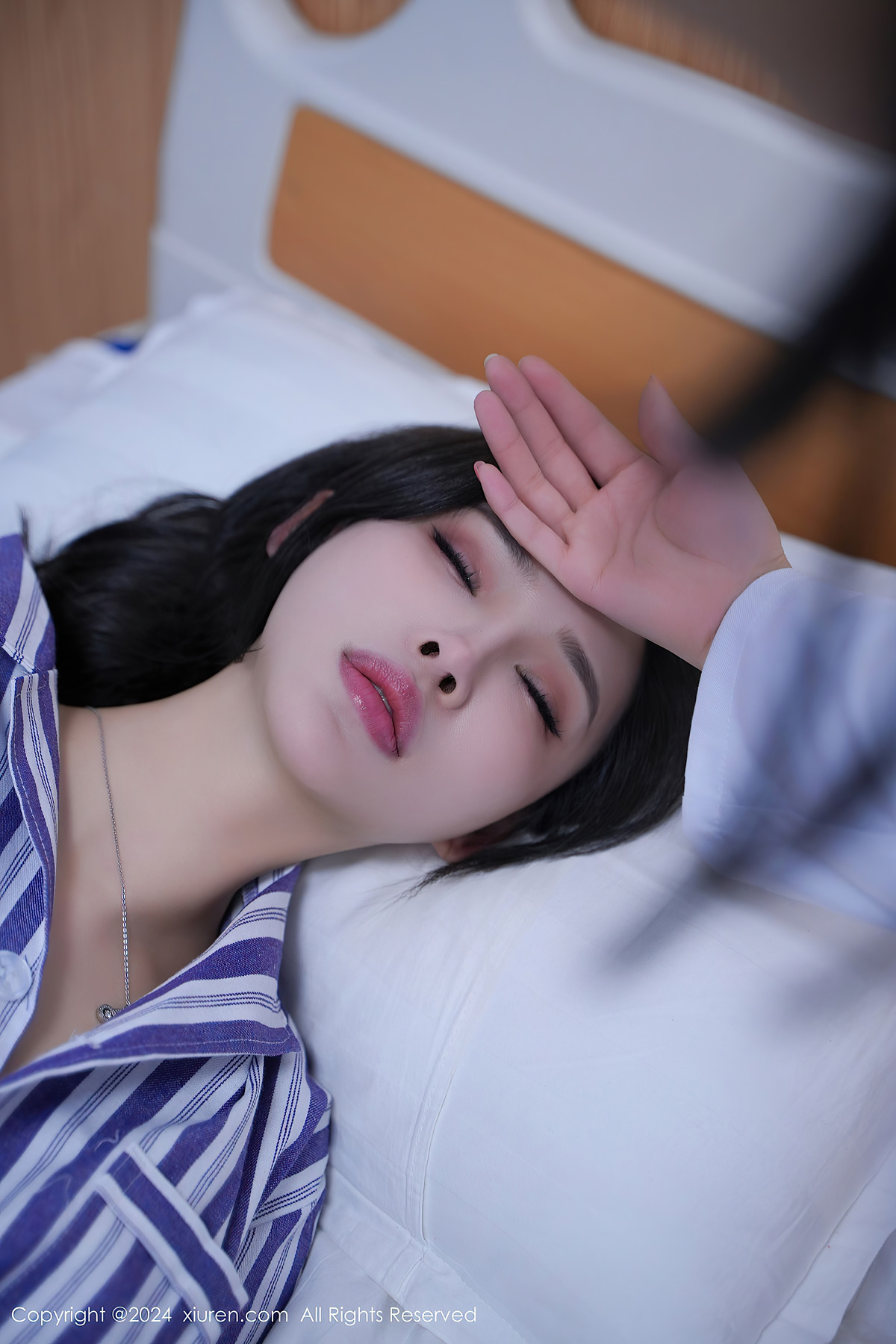 XiuRen秀人网 No.8346 Carol周妍希