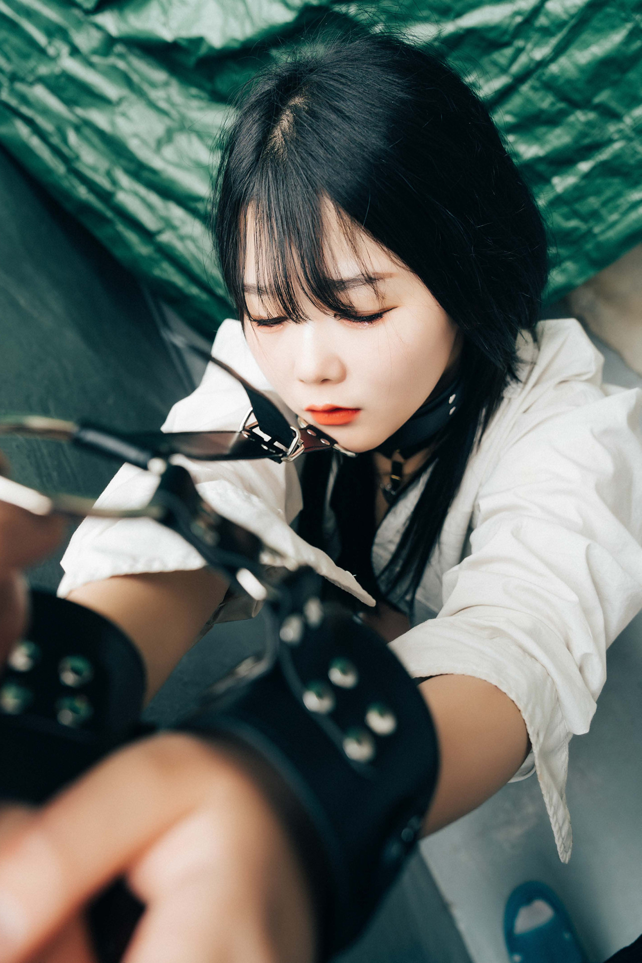 ZIA.Kwon 권지아, Loozy ‘Tight and Closer’ Set.01