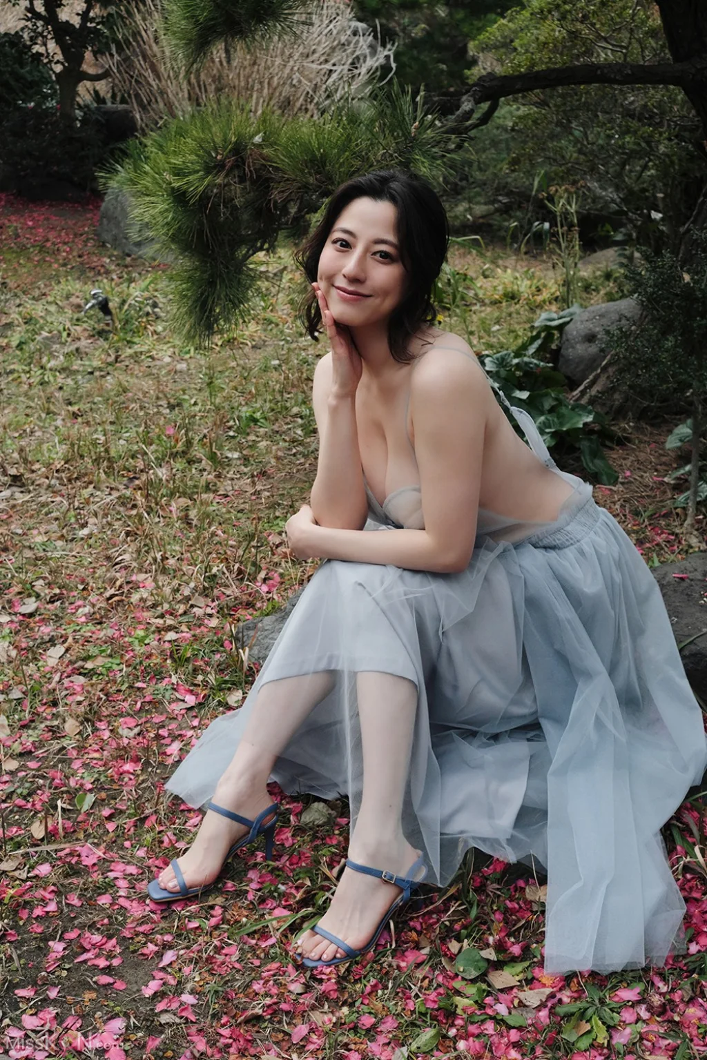 Yumi Sugimoto (杉本有美)_ 美魔女