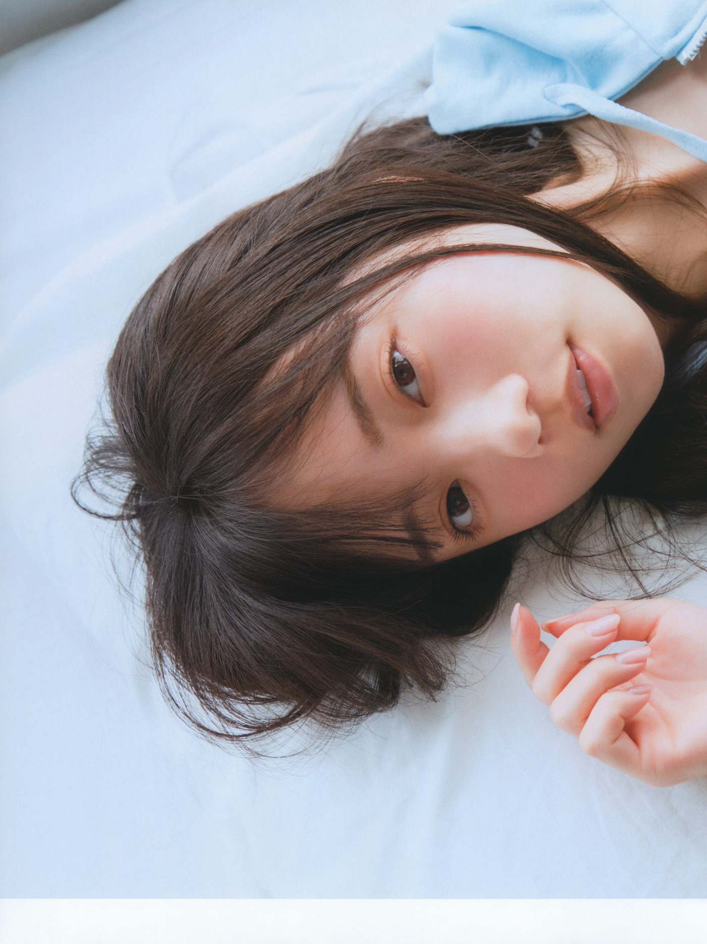 Kyoko Saito 齊藤京子, WHITE Graph 009 Set.01