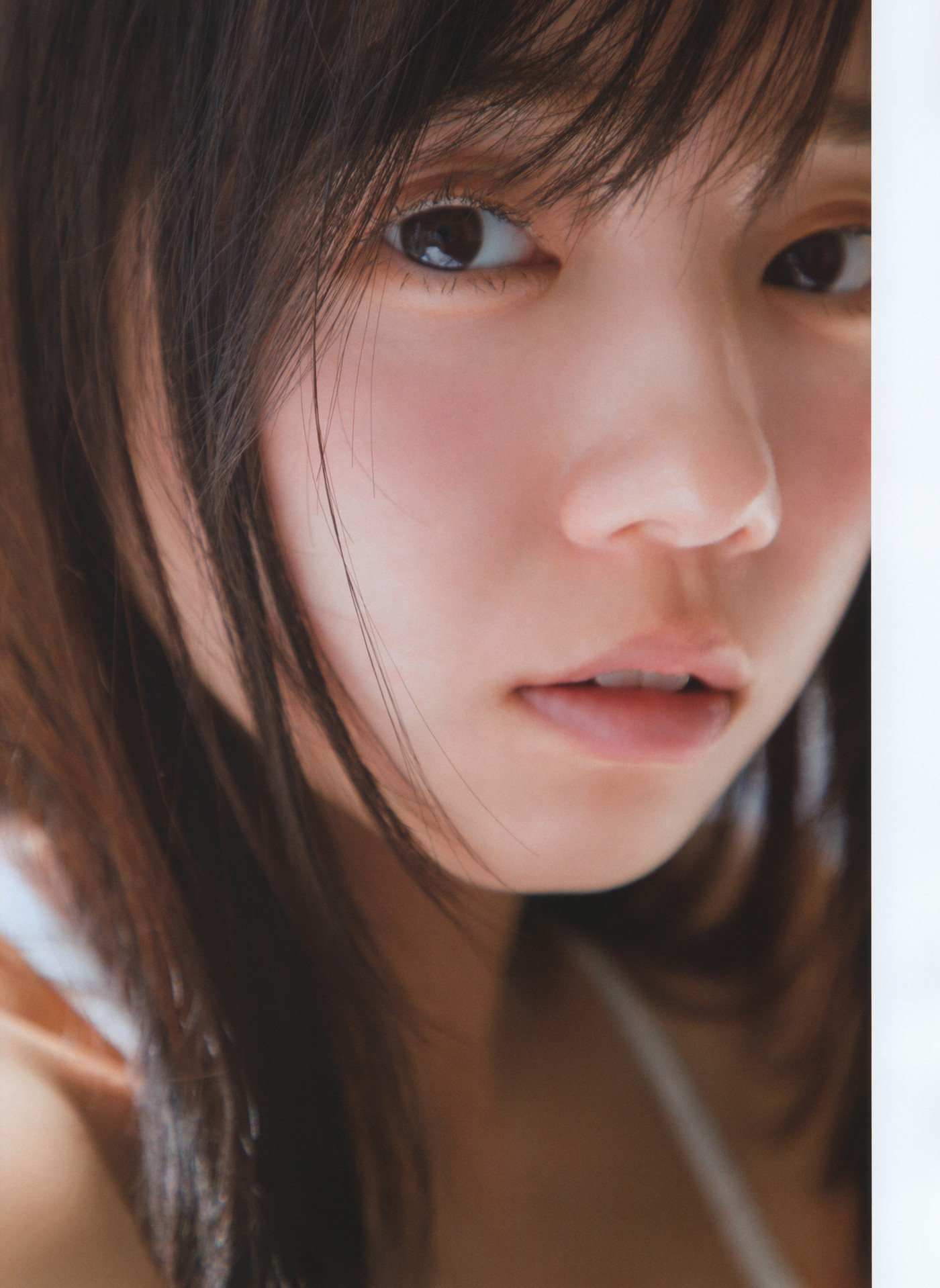 Kyoko Saito 齊藤京子, WHITE Graph 009 Set.01