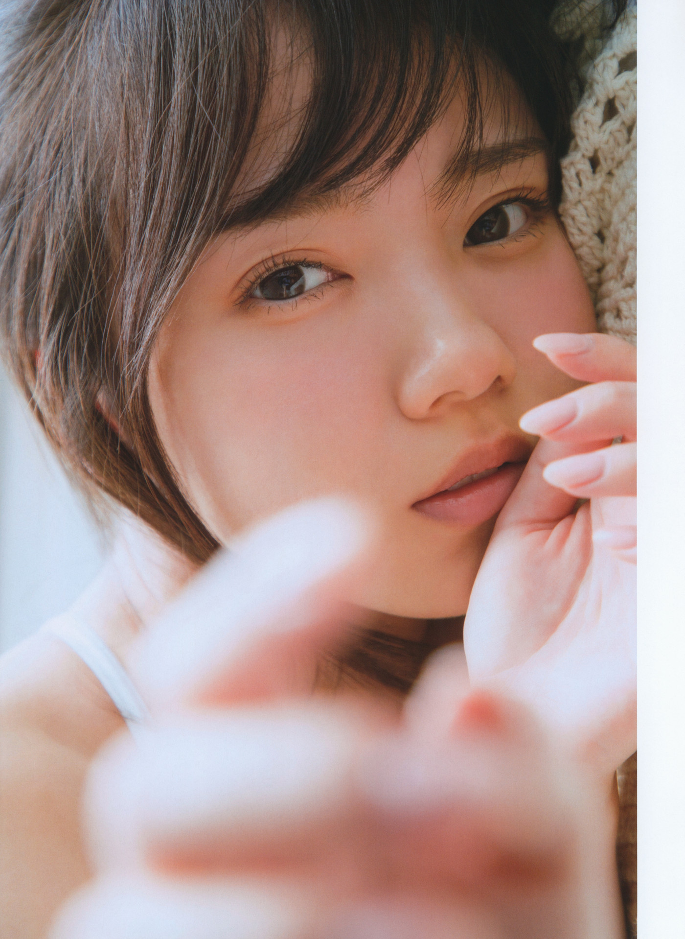 Kyoko Saito 齊藤京子, WHITE Graph 009 Set.01