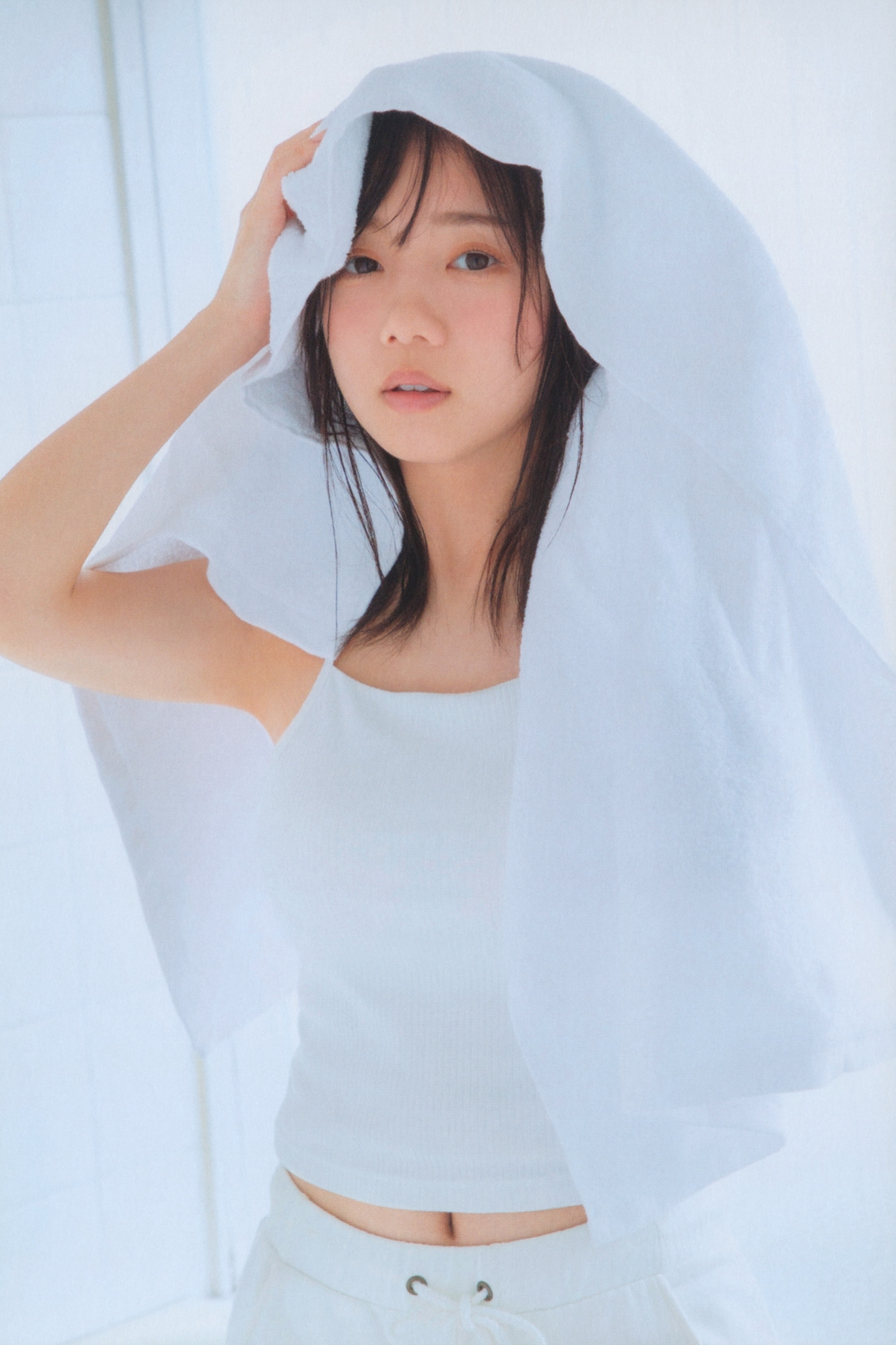 Kyoko Saito 齊藤京子, WHITE Graph 009 Set.01