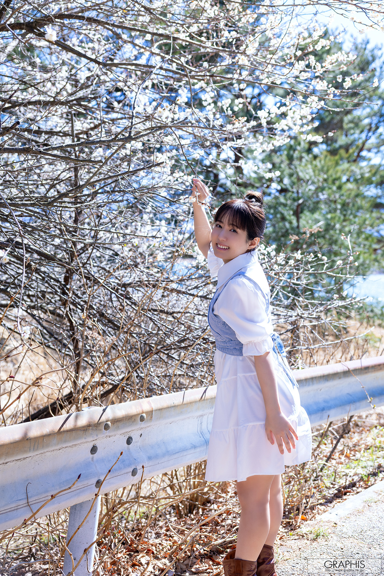 Ema Yano 矢埜愛茉, Graphis Gals 「Naturally」 Vol.01