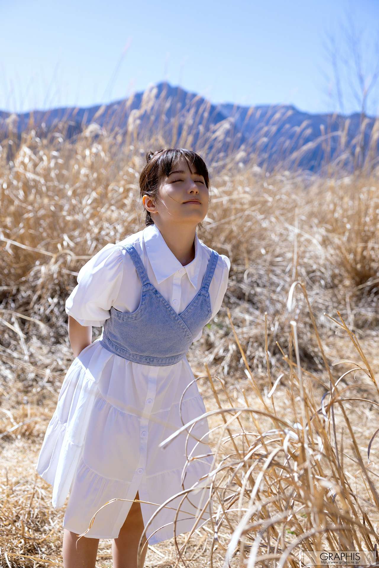 Ema Yano 矢埜愛茉, Graphis Gals 「Naturally」 Vol.01