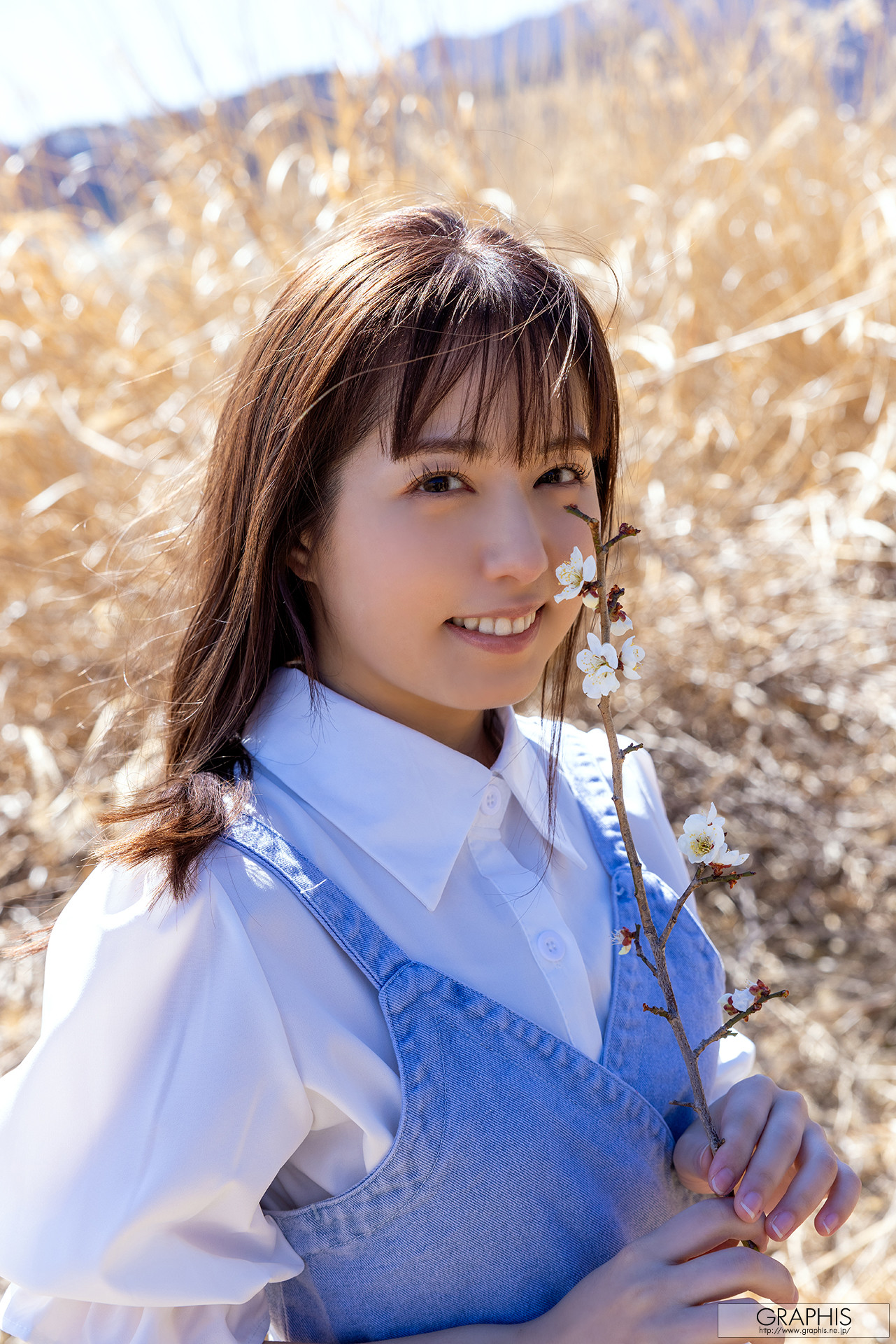 Ema Yano 矢埜愛茉, Graphis Gals 「Naturally」 Vol.01